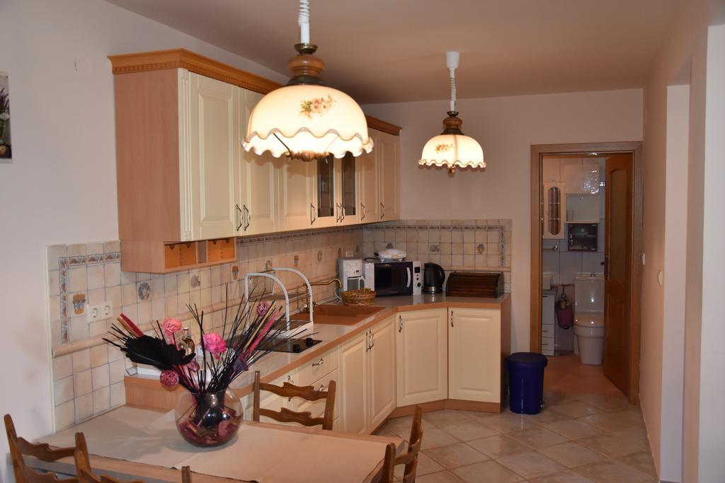 Malinska Center Apartment Eksteriør billede