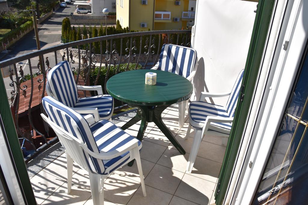 Malinska Center Apartment Eksteriør billede