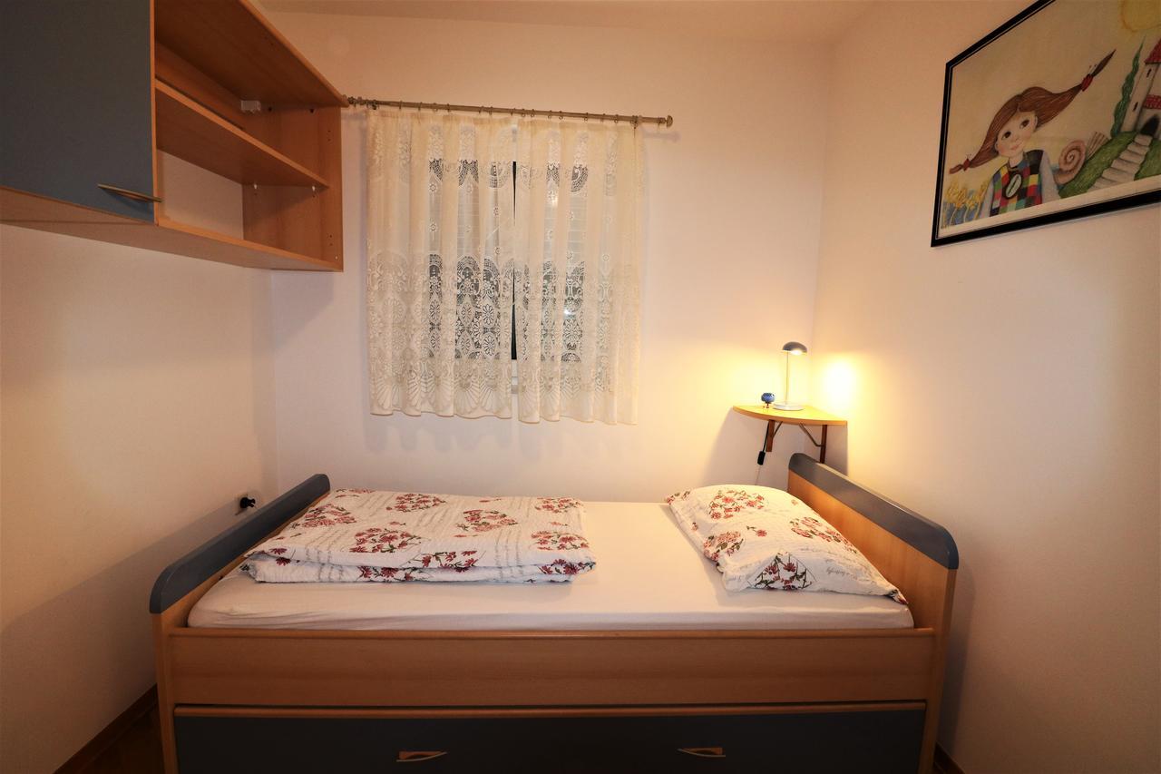 Malinska Center Apartment Eksteriør billede